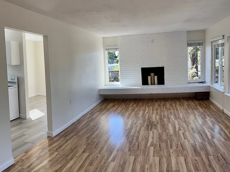 1075 Raymond Ave #A — Photo 11