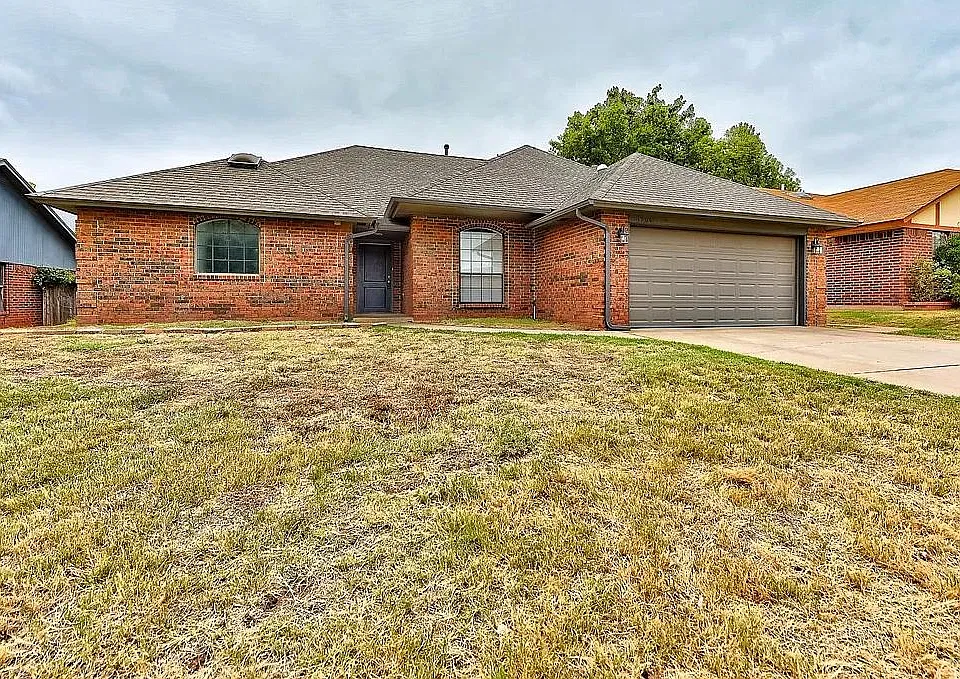 1701 Whispering Creek Dr