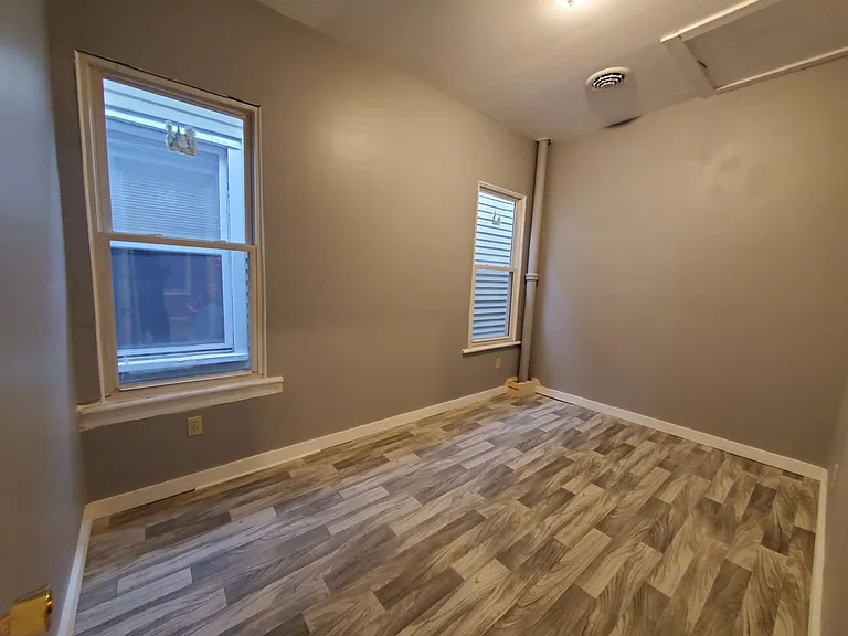 159 Main St — Photo 6