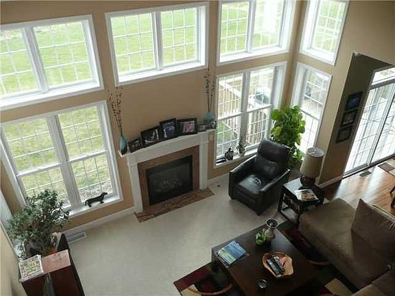 5th image of 14 Chriswell Ln
