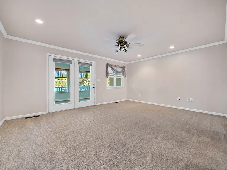 115 Springbrook Point — Photo 17
