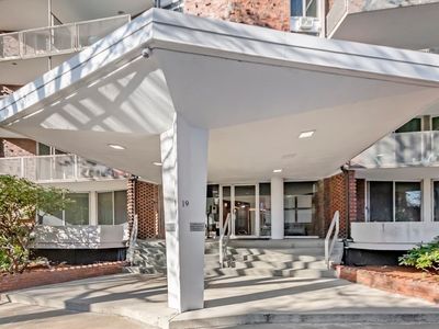 19 Winchester St APT 107, Brookline, MA, 02446