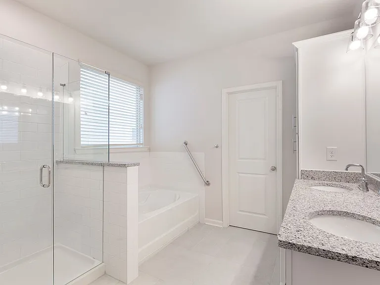 2943 Cottage Ln — Photo 11