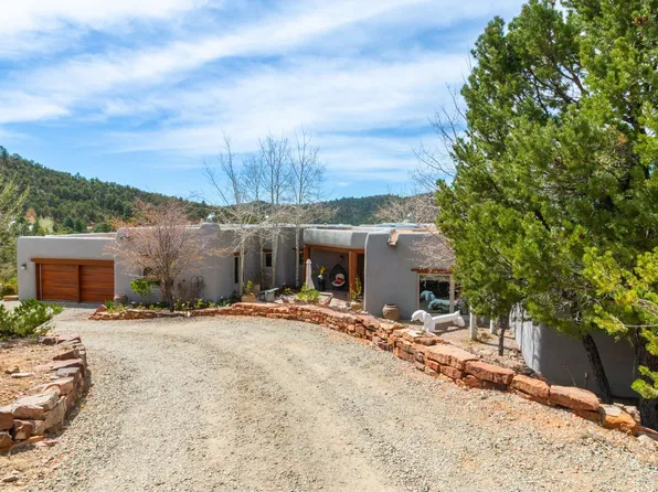 2558 Atalaya Hill Trl, Santa Fe, NM 87505