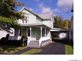15 Shannon St, Bath, NY 14810