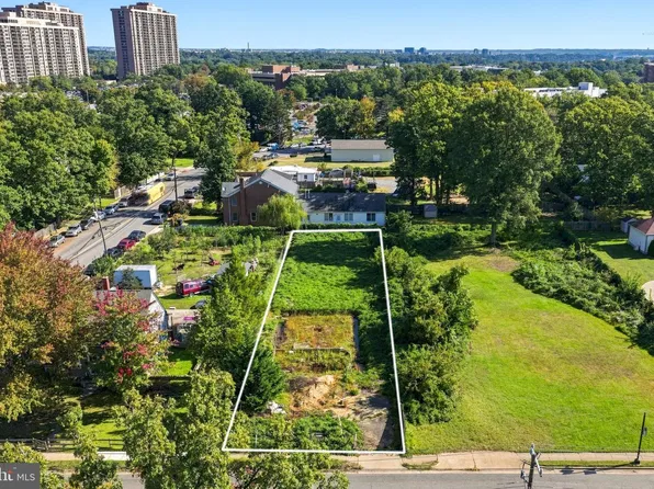 5241 Seminary Rd, Alexandria, VA 22311