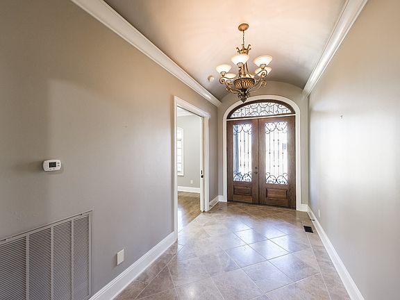 4th image of 1234 Potter Ln