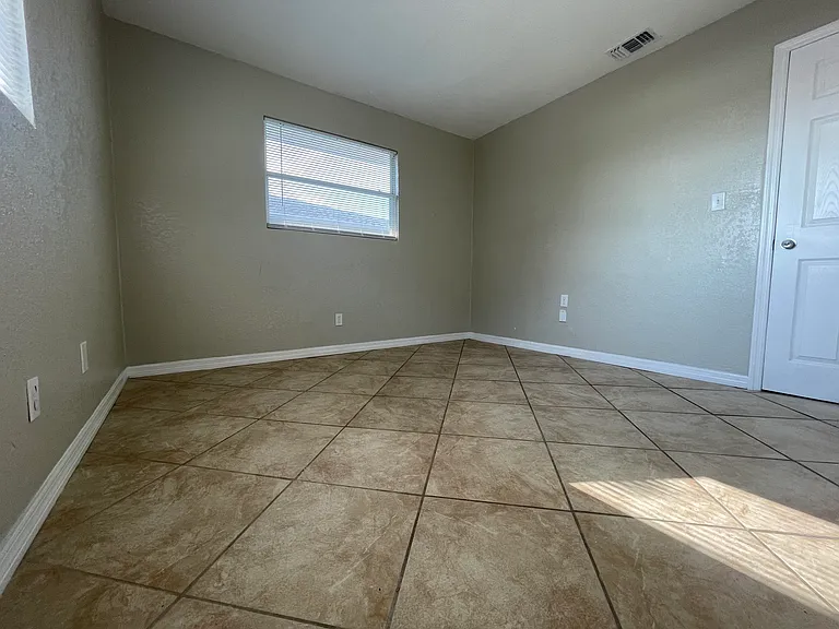 2880 Harson Way — Photo 38