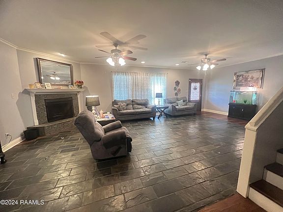 3rd image of 106 Sand Pebble Dr