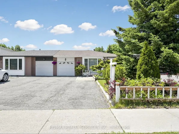 36 Glenvale Blvd, Brampton, ON L6S 1J1