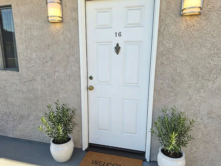 1030 W Olive Ave — Photo 5