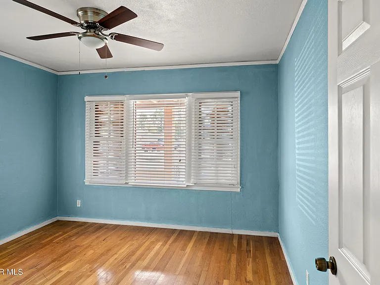 515 Gregory Ave — Photo 24