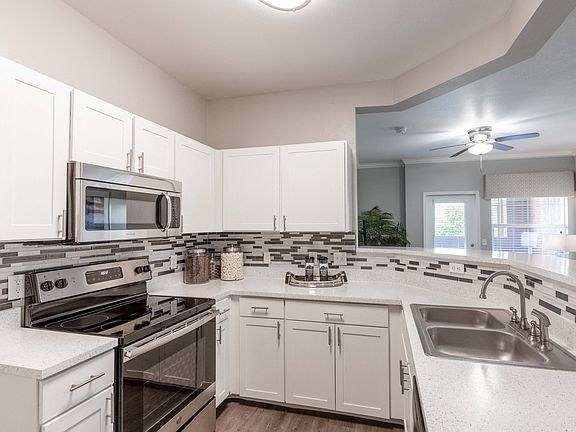4th image of 1050 Milano Point #823