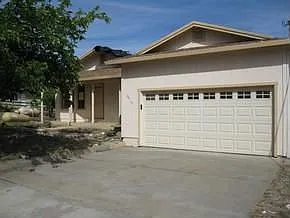 3315 Hartvickson Ln photo 1