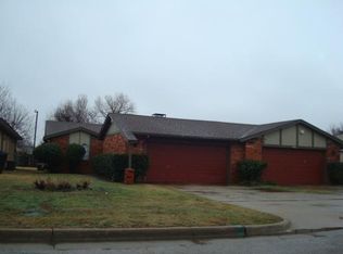 556 SW 93rd St, Oklahoma City, OK 73139