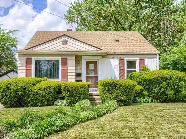 2818 Miller Rd, Flint, MI 48503