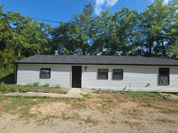 2383 Country Club Rd, Sparta, TN 38583