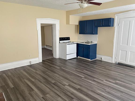 2nd image of 1019 Main St #1