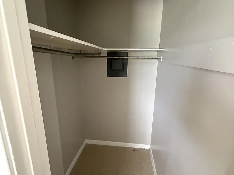 1012 Wells Cir #11 — Photo 6
