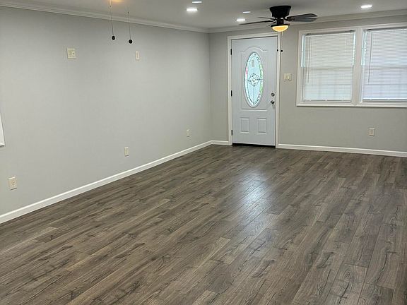 5th image of 20 Korn St