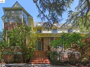 86 Southampton Ave, Berkeley, CA 94707