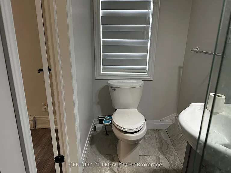 6251 Ker St E — Photo 8