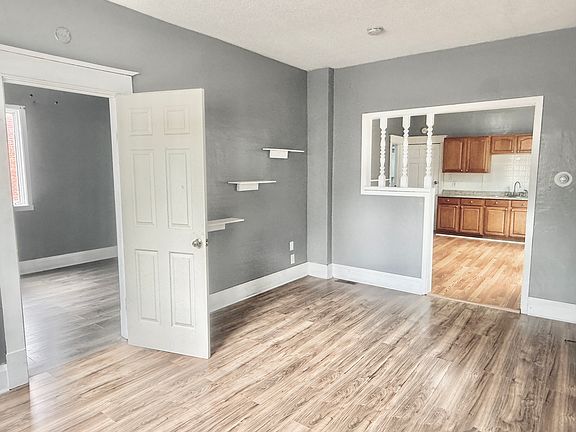 3rd image of 1574 Electric Ave Floor 1