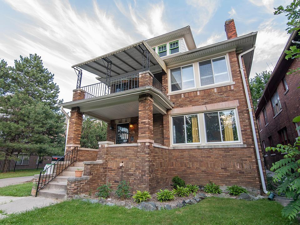 1st image of 2257 Blaine St #2