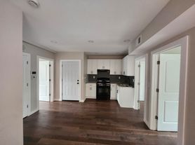 303 Mechanic St, Orange, NJ