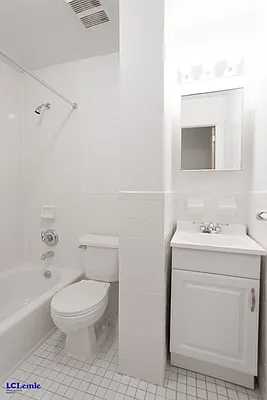 Rented by LC Lemle Real Estate Group | media 18