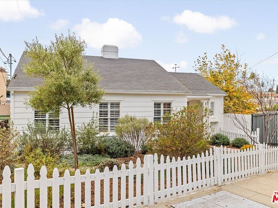 1st image of 3022 La Paz Dr