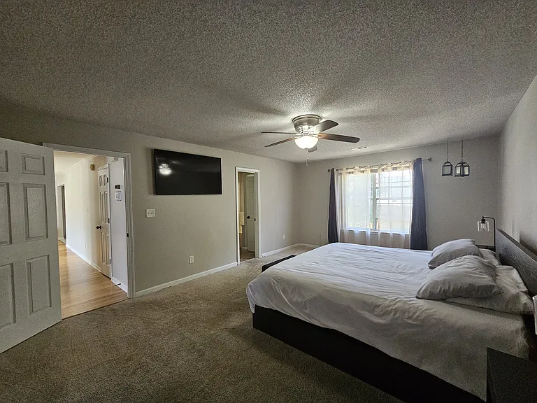 6458 Berryside Dr — Photo 7