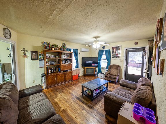 4th image of 711 30th St