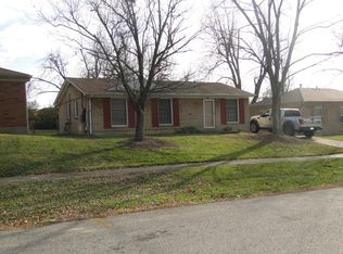 8010 Afterglow Dr, Louisville, KY 40214