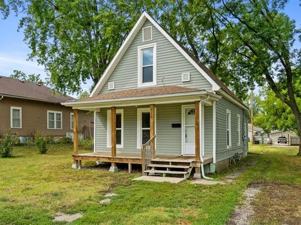 210 S Maple St, Ottawa, KS 66067