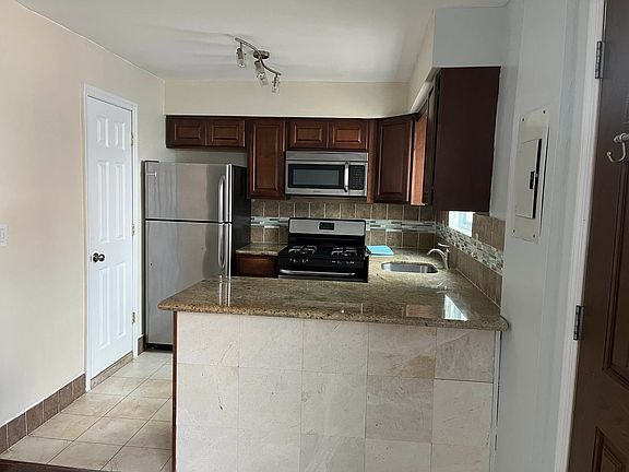 2nd image of 772 Nugent Ave Floor 2