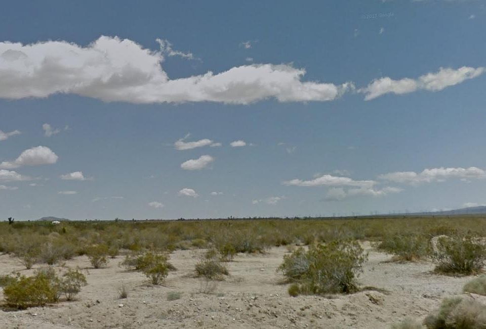 1st image of Avenue T8 #126