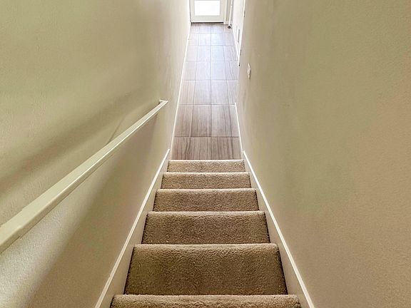 3rd image of 13985 NE 15th Ct