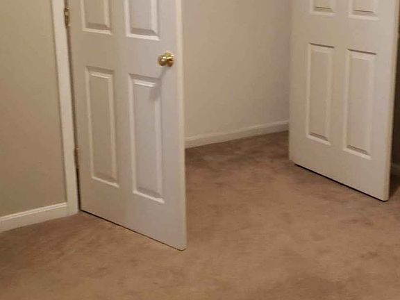 3rd image of 4404 Grayson Ln