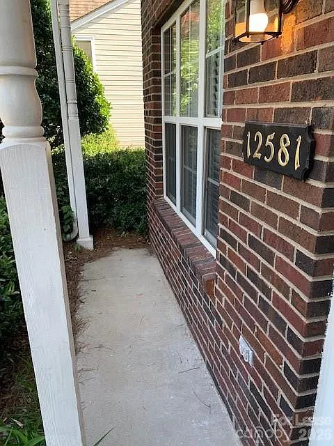 Building Photo - 12581 Bluestem Ln