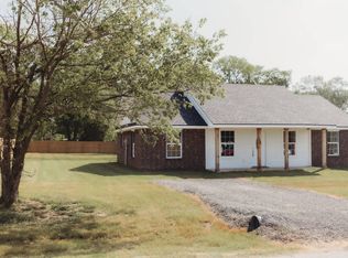 202 W Bryan Ave, Calera, OK 74730