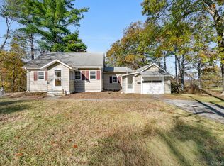453 Pine Hill Rd, Pleasant Valley, NY 12569