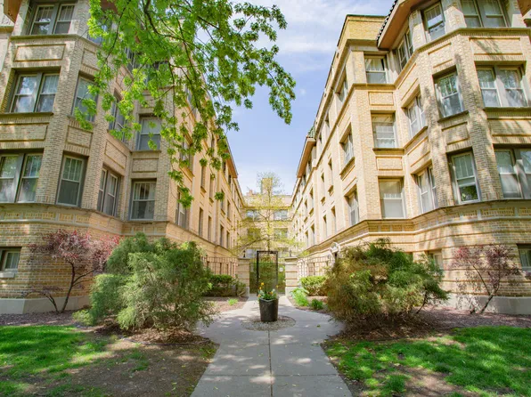 1362 W Greenleaf Ave APT 3A, Chicago, IL 60626