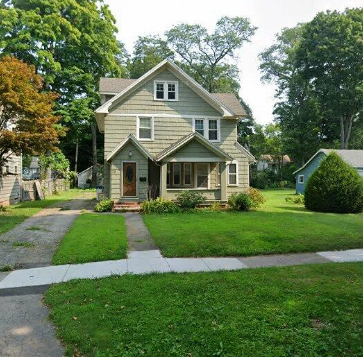 70 Lakeshire Rd — Photo 1