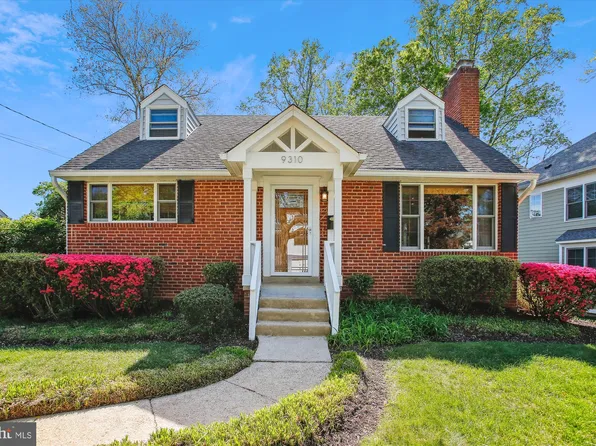 9310 Adelaide Dr, Bethesda, MD 20817