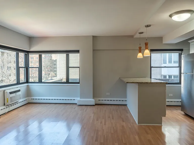 Beachside Apartments — Photo 6