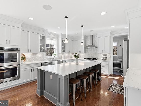 4th image of 9206 Fernwood Rd