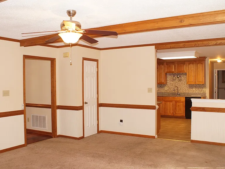 1221 Clearwater Ln — Photo 17