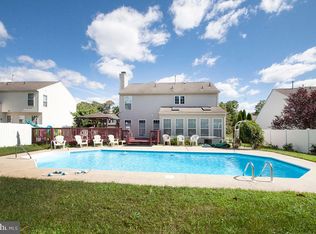 113 Orlando Dr, Sicklerville, NJ 08081