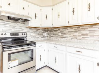 1777 Beacon Hill Rd, Lexington, KY 40504